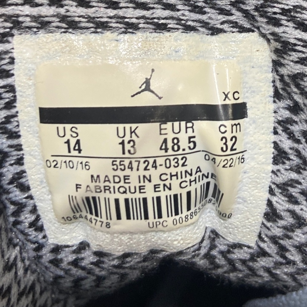 *Rare* Air Jordan 1 Retro Mid 'Wolf Grey' - Picture 9 of 15